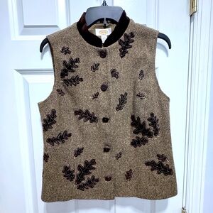 Talbots size small brown herringbone vest embellished with velvet fall leaves